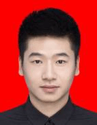 年轻的男人描述已自动生成